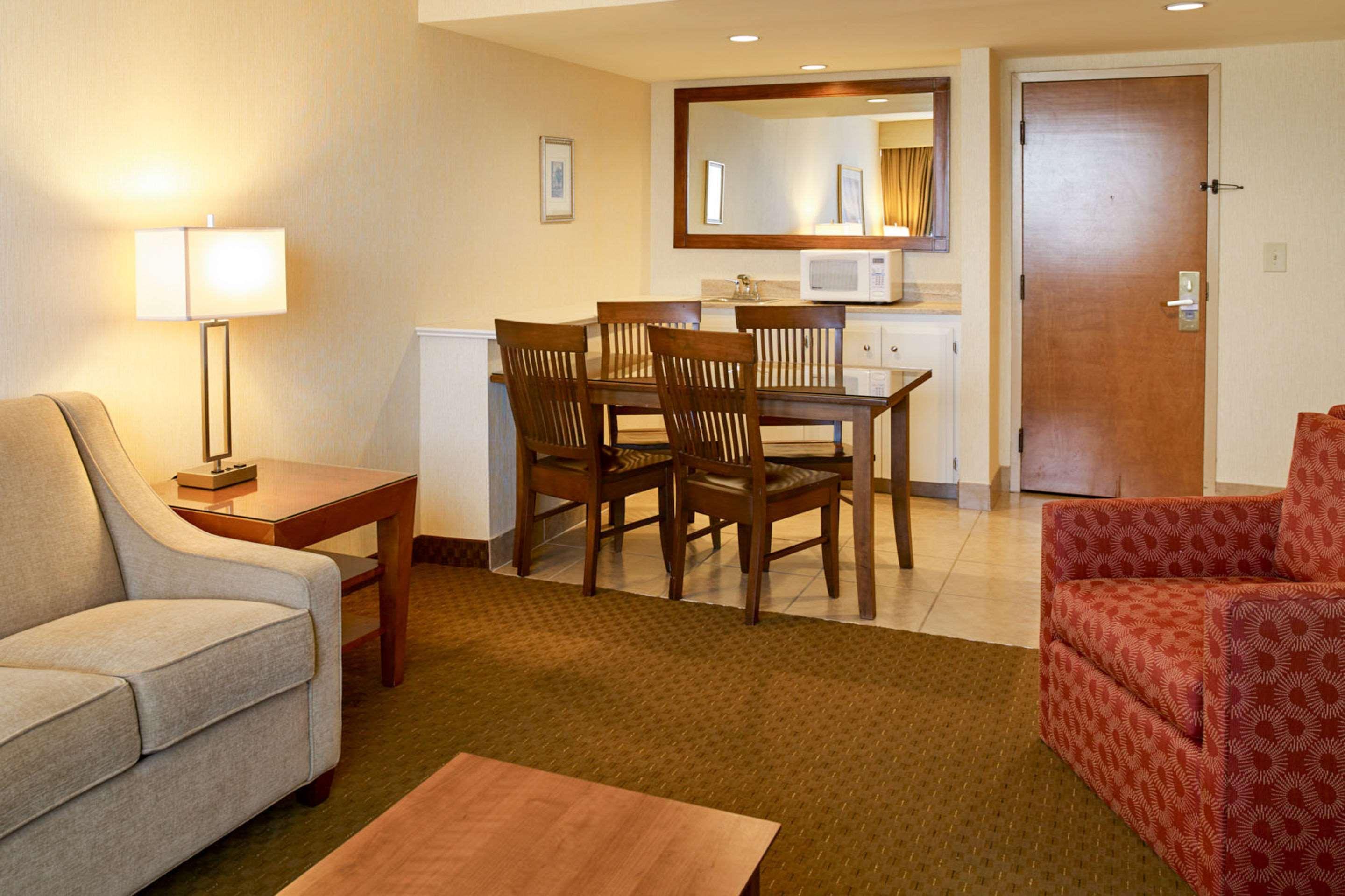 Clarion Hotel Airport Portland Exterior foto